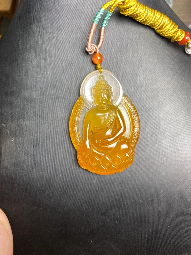 3756带绳天然玛瑙珠宝佛牌带证书多样性随机发一