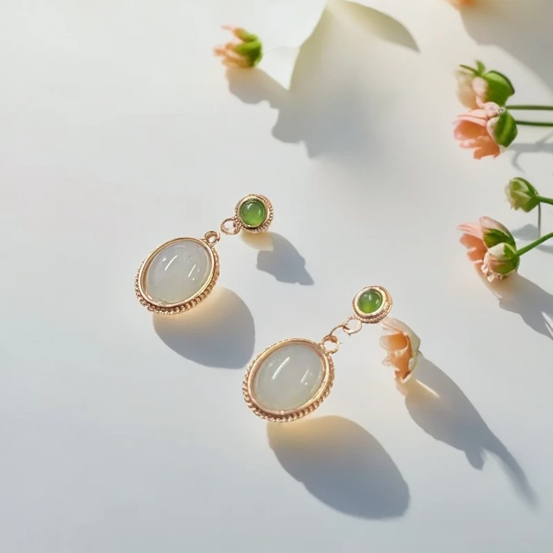 天然和田玉白玉蛋面耳钉