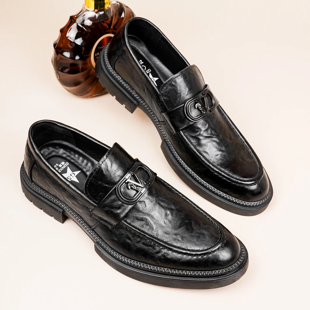 爆款男士时尚百搭休闲男皮鞋夏季新款新郎结婚鞋23565