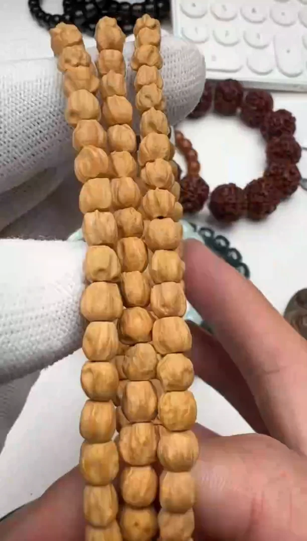 【闪购商品】柏香籽/百香籽手串11111111111212