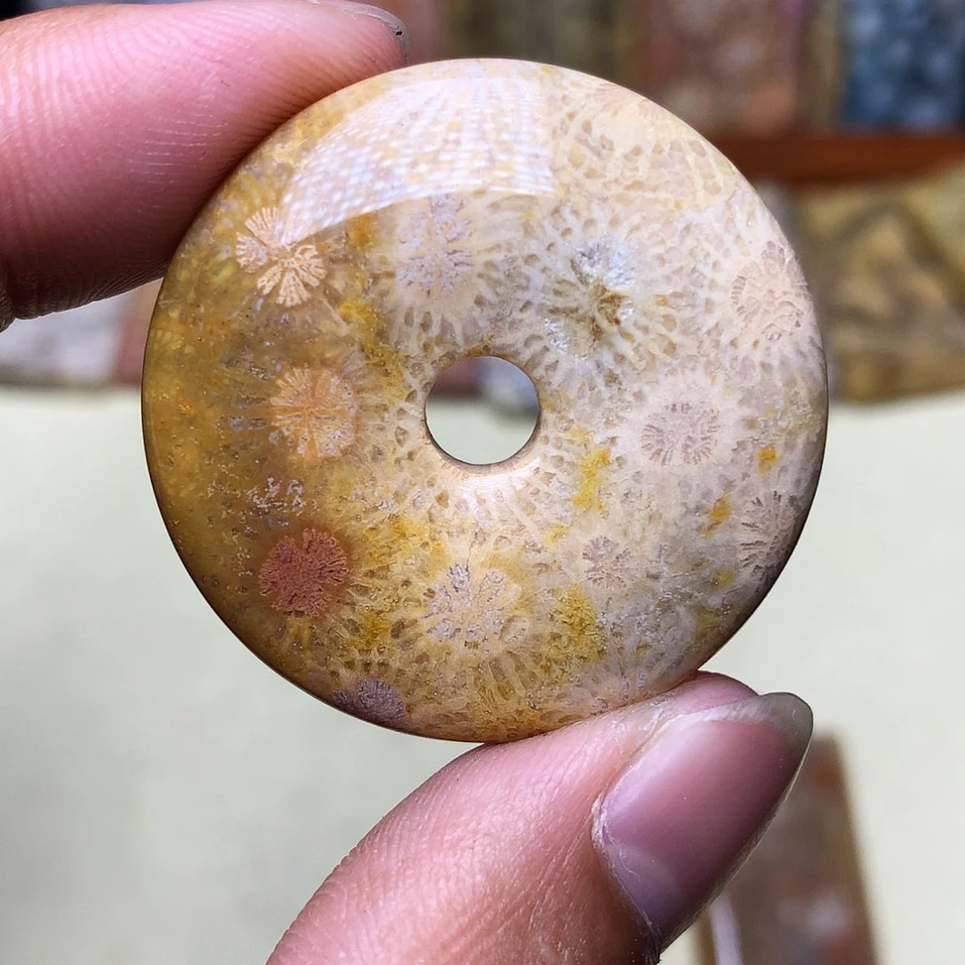 硅化玉珊瑚玉合金天***易