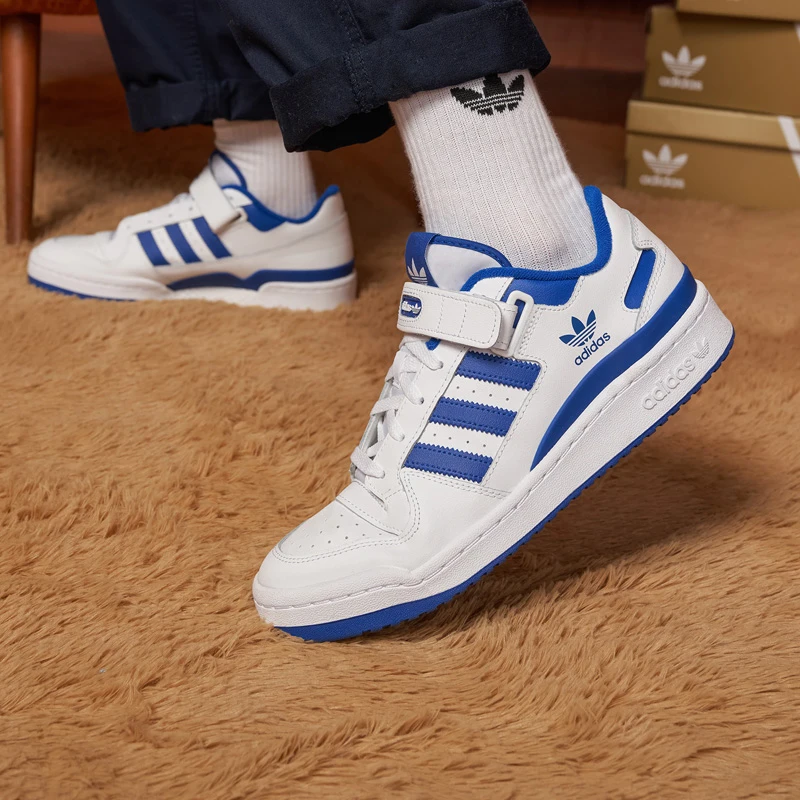 阿迪达斯男款女款夏季新款运动休闲鞋子潮板鞋休闲鞋/FY7756