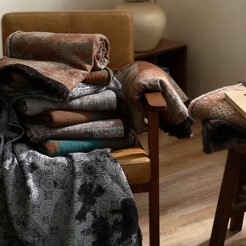 午休毯披肩毯流苏毯沙发毯2024新款复古强缩色织毛感棉毯加厚毯子