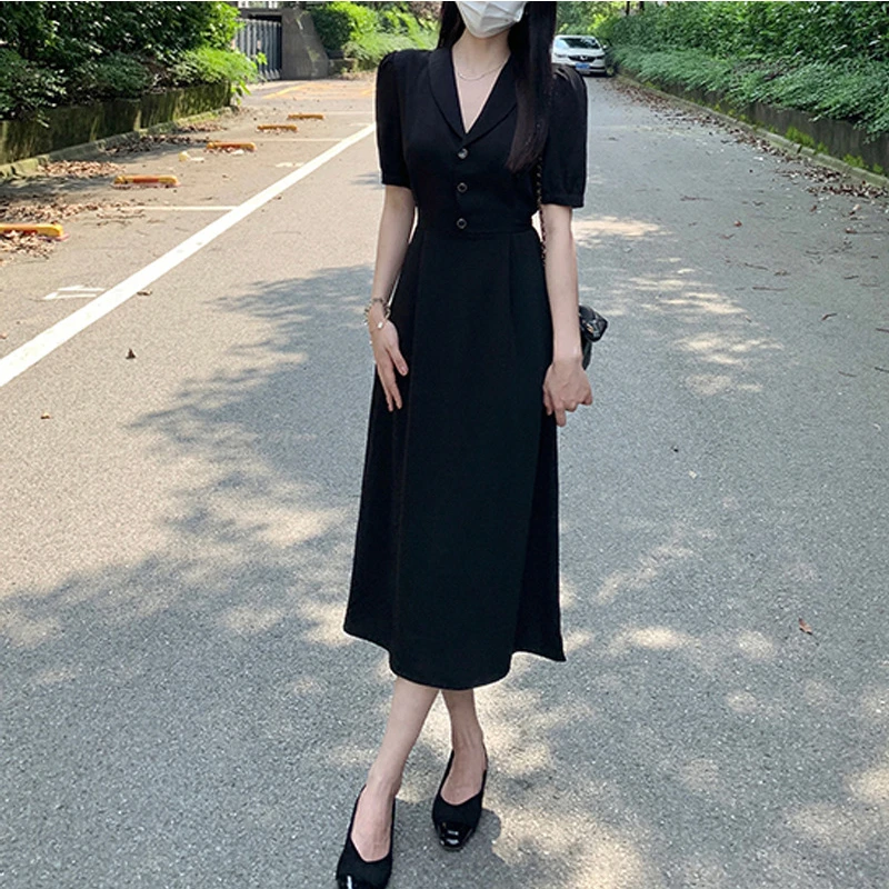 2025夏季女法式V领赫本小黑裙胖mm加肥加大码女连衣裙200斤中长裙