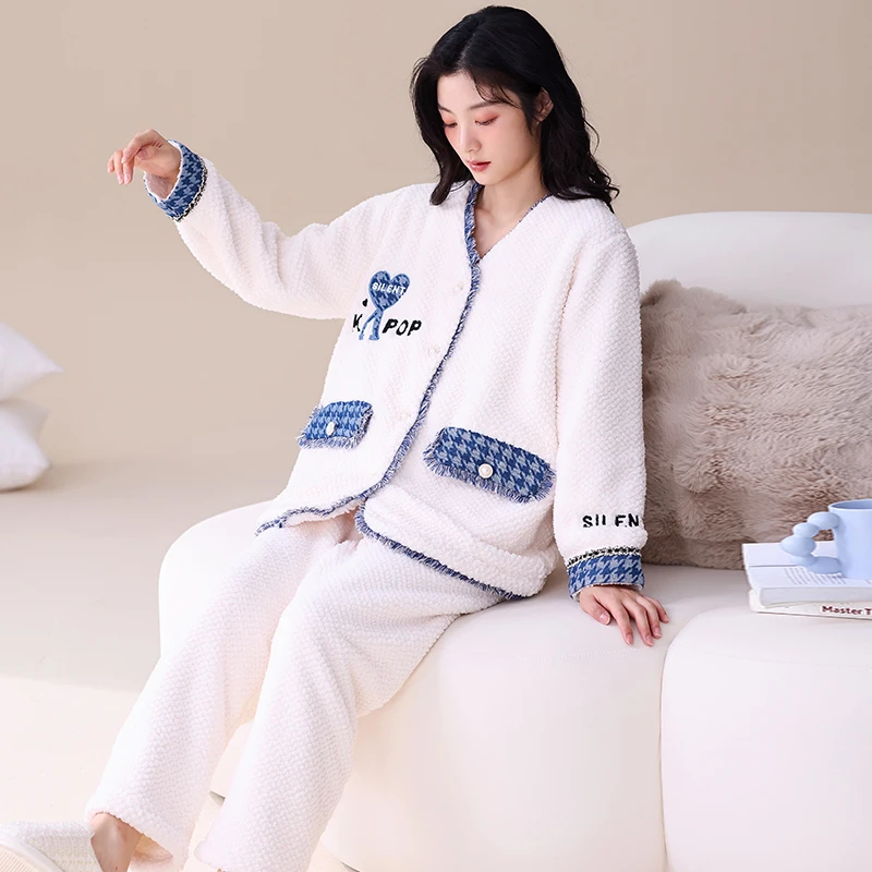 冬天新款女生爱心气球加厚加绒舒适时尚简约可外穿家居服睡衣套装