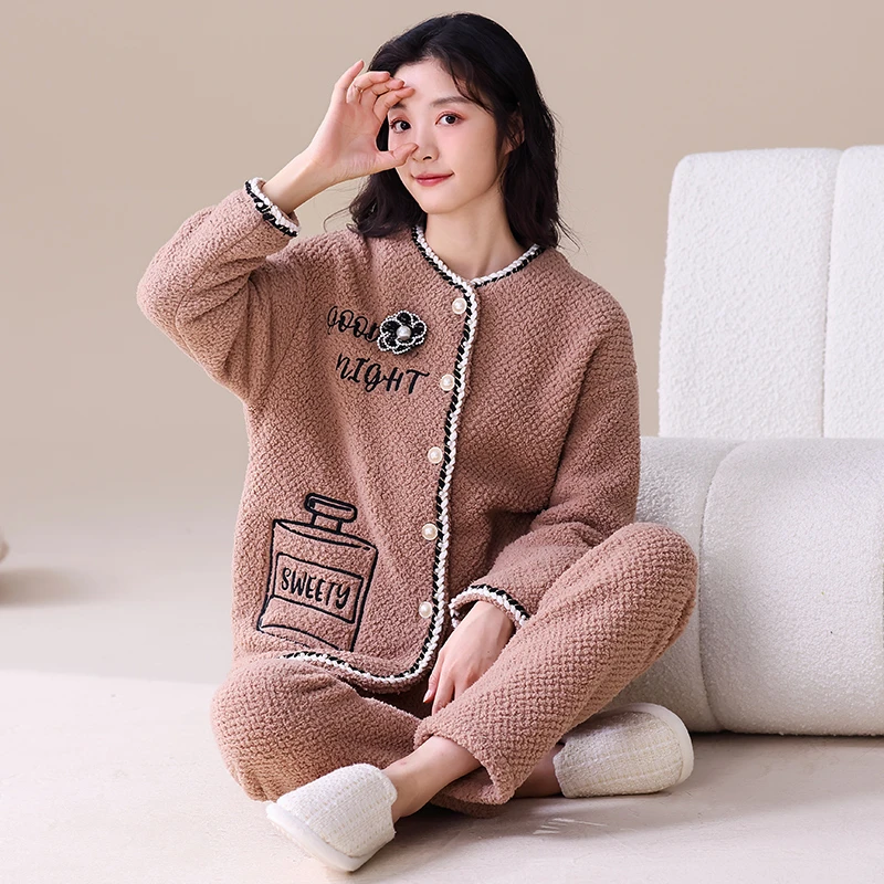 秋冬季2025年新款加绒加厚睡衣女甜美风格舒适宽松家居服套装