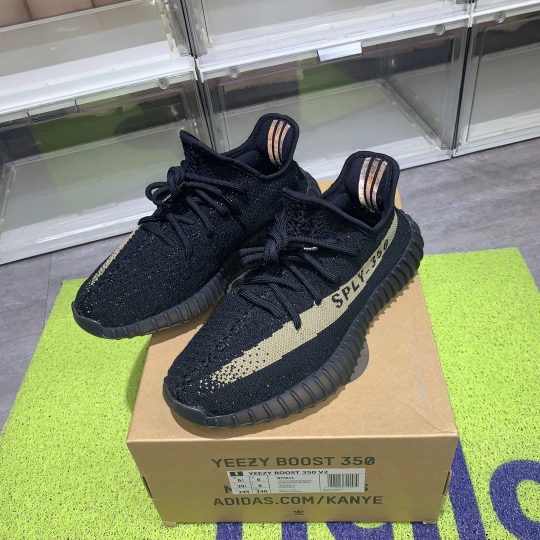 捡漏39码 yeezy350v2黑绿 95新原盒 1099秒杀球鞋