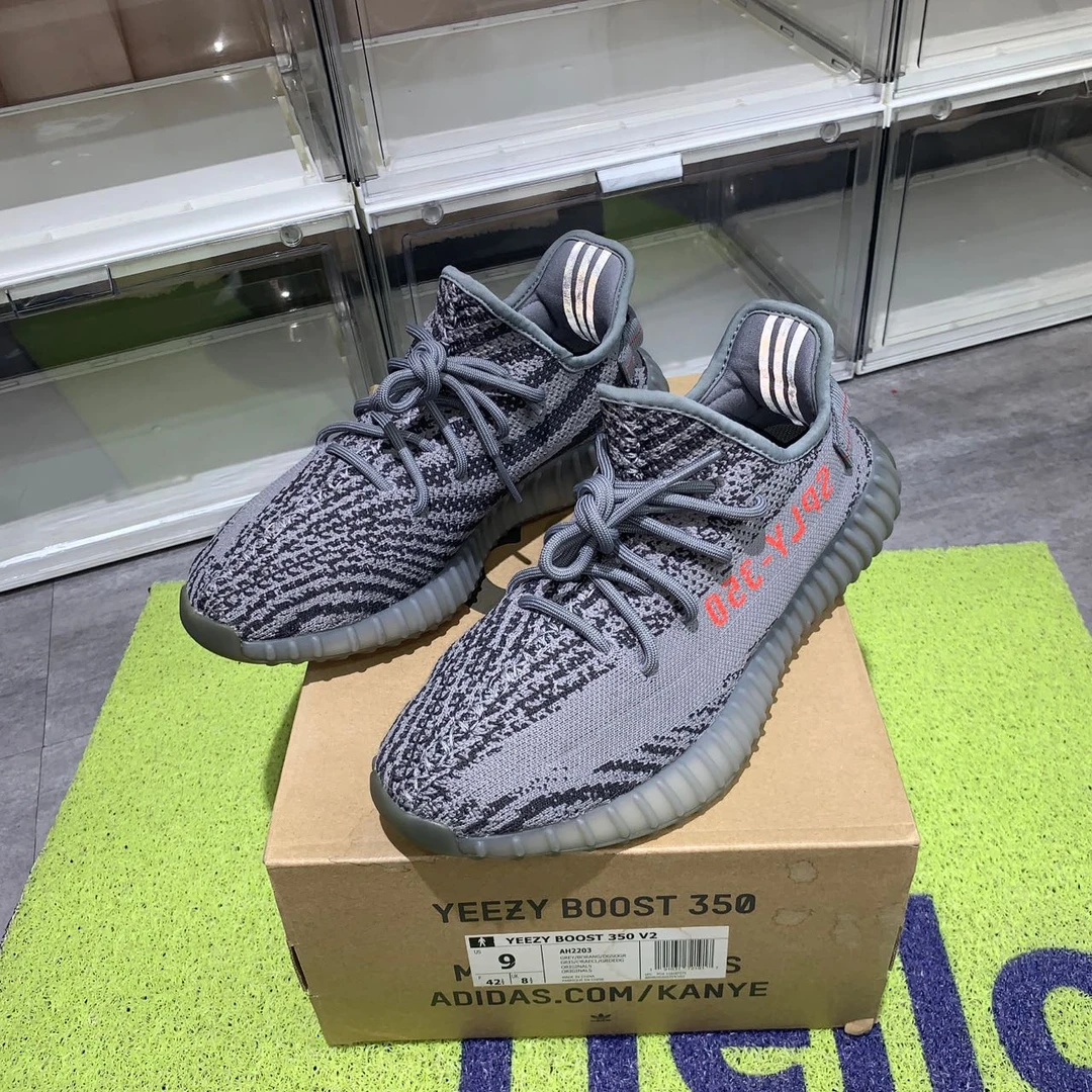 捡漏42.5码 yeezy350v2新灰橙 95新原盒 1399秒杀球鞋