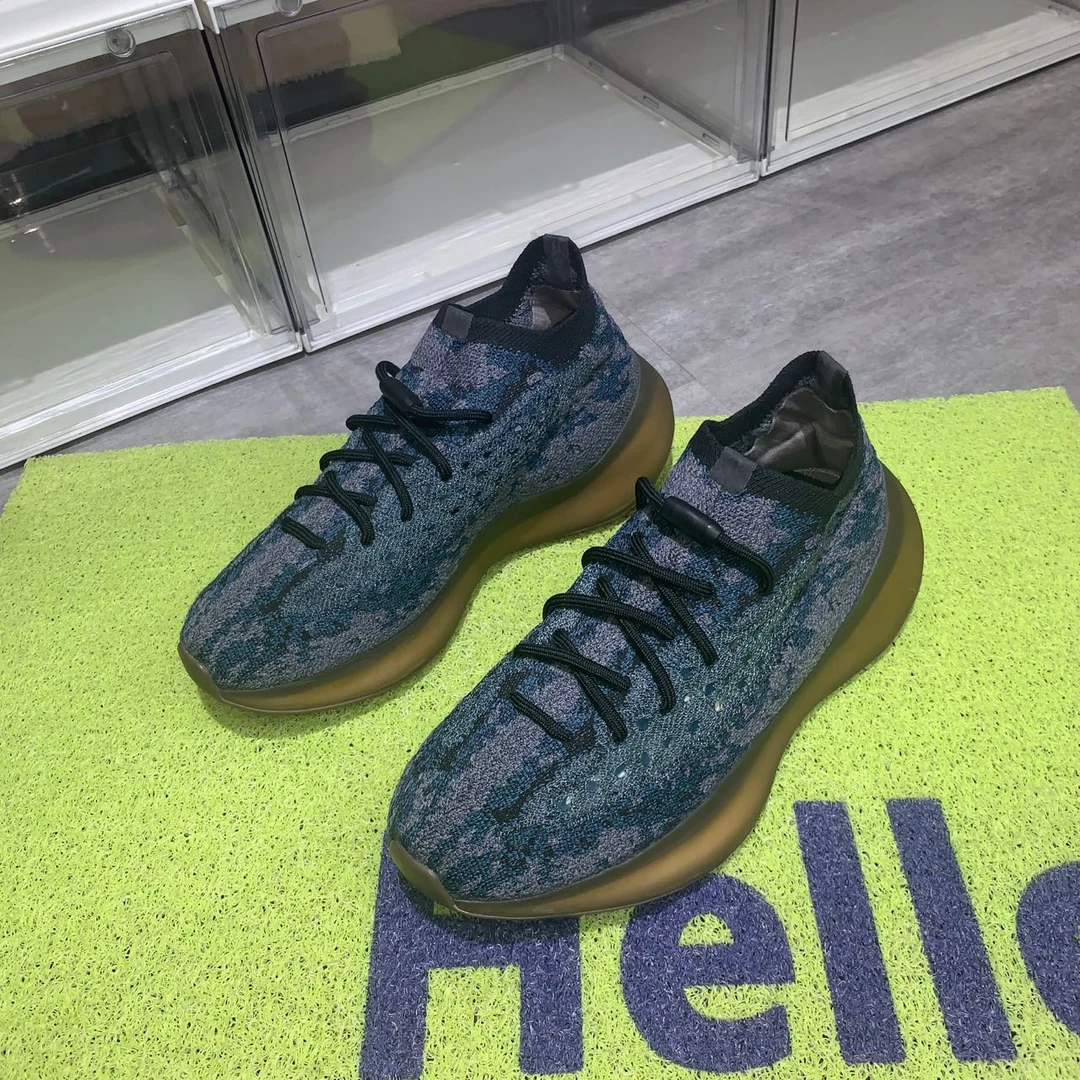 捡漏41码 yeezy380铜蓝 98新配盒 899秒杀球鞋
