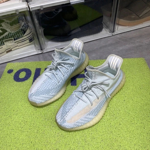 捡漏43码Yeezy350云冰蓝95新配盒秒杀球鞋