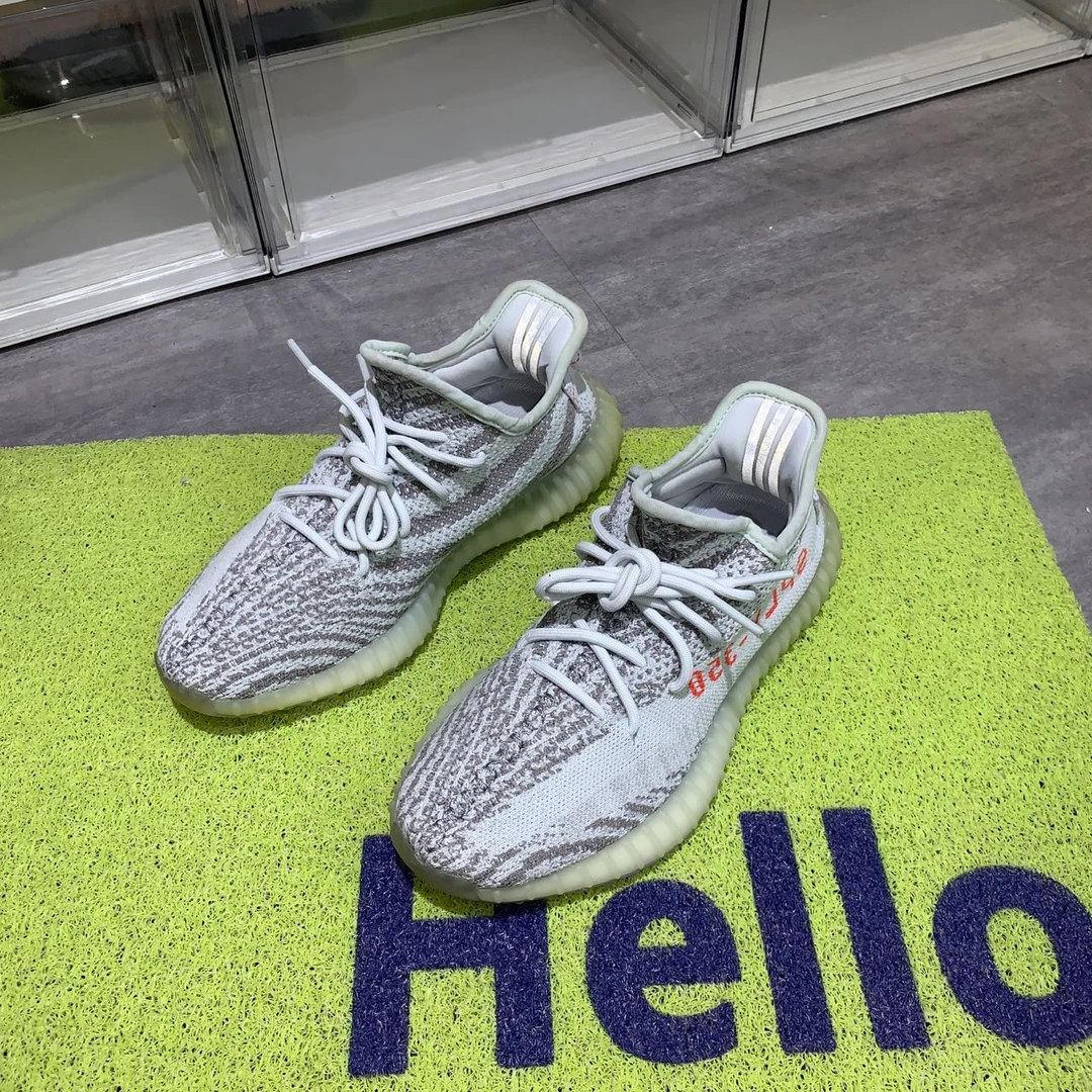 捡漏41码 yeezy350v2可燃冰 95新配盒 1199秒杀球鞋