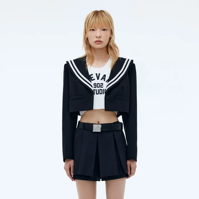 REVAN芮范俏皮海军领西装短外套RU70105049