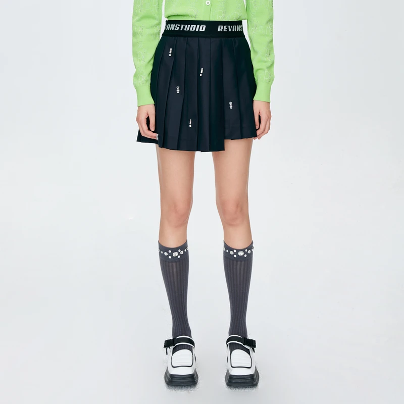 REVAN芮范春季都市感俏皮西装短裙O11501263