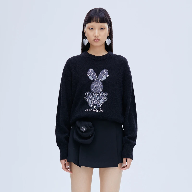 REVAN芮范设计师款简约重工珠片绣黑色毛衣百搭
