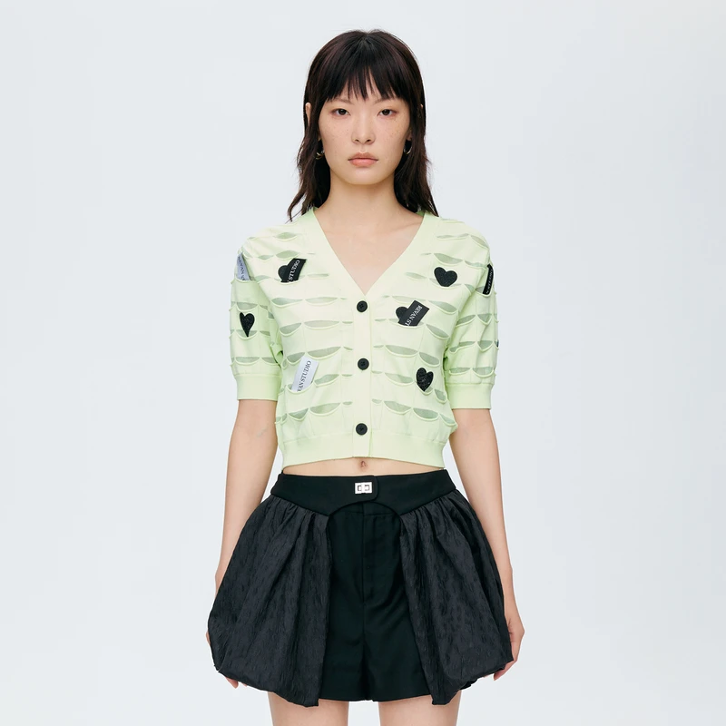 REVAN芮范清新烫钻爱心毛织短开衫O30106343