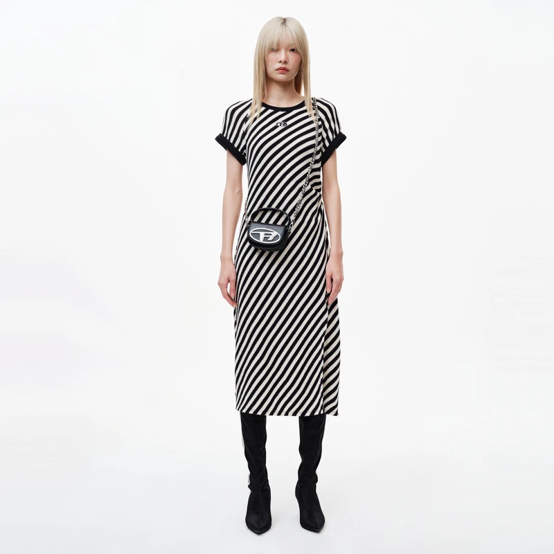 REVAN芮范高级感复古条纹连衣裙RN31101012