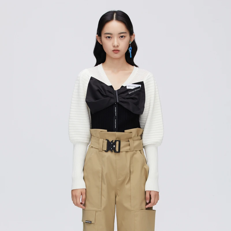 REVAN芮范甜酷蝴蝶结黑白撞色毛衣开衫O10106294