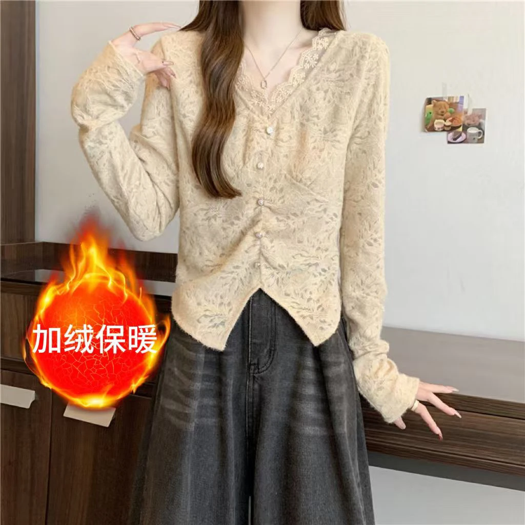 #8811 法式洋气蕾丝打底衫冬修身新款时尚加绒加厚长袖开叉上衣女
