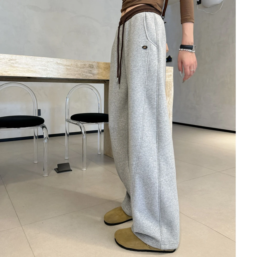 【多多外贸Vi】韩GUO小众蛋系秋冬24新款香蕉镰撞色弯刀加绒卫裤女