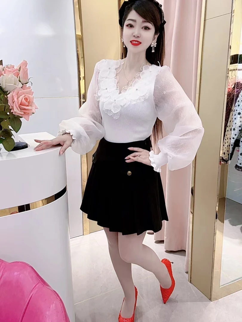 高级重工订珠拼接女秋冬新款立体花朵V领时尚百搭毛衫