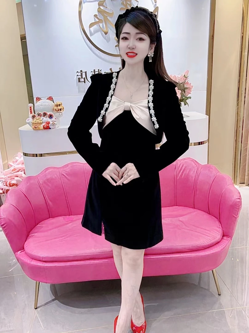 高级重工订珠丝绒性感黑色时尚显瘦秋季两件套裙套装长袖连衣裙