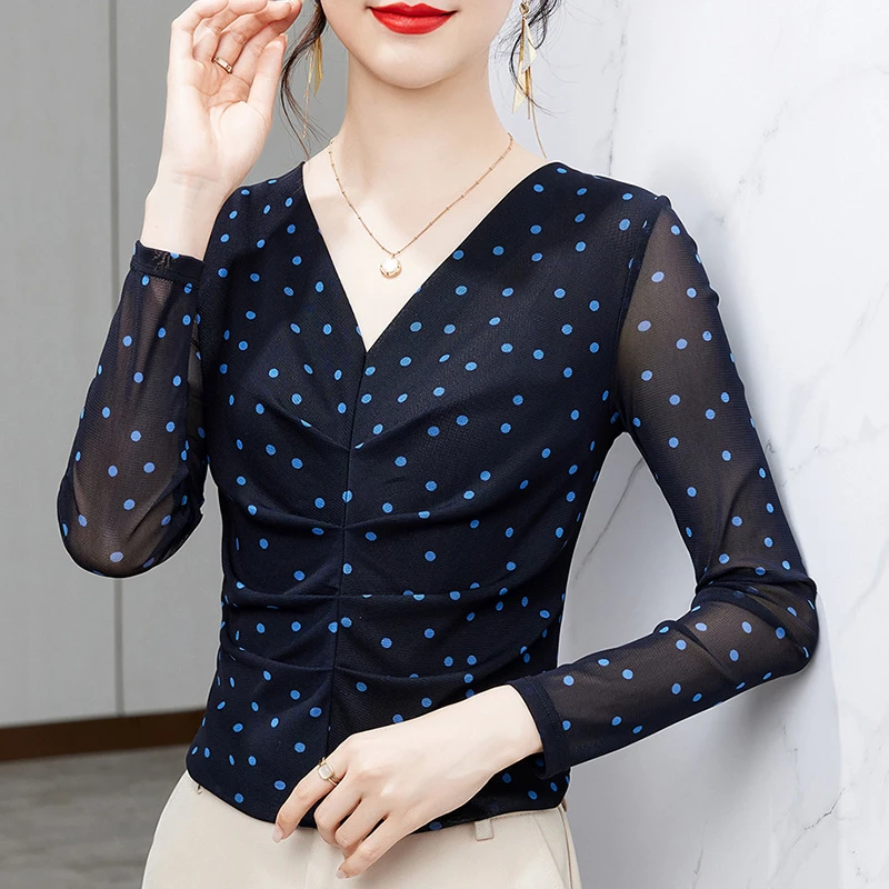 波点印花长袖打底衫女2025春秋季新款V领女士遮肚洋气T恤小衫上衣