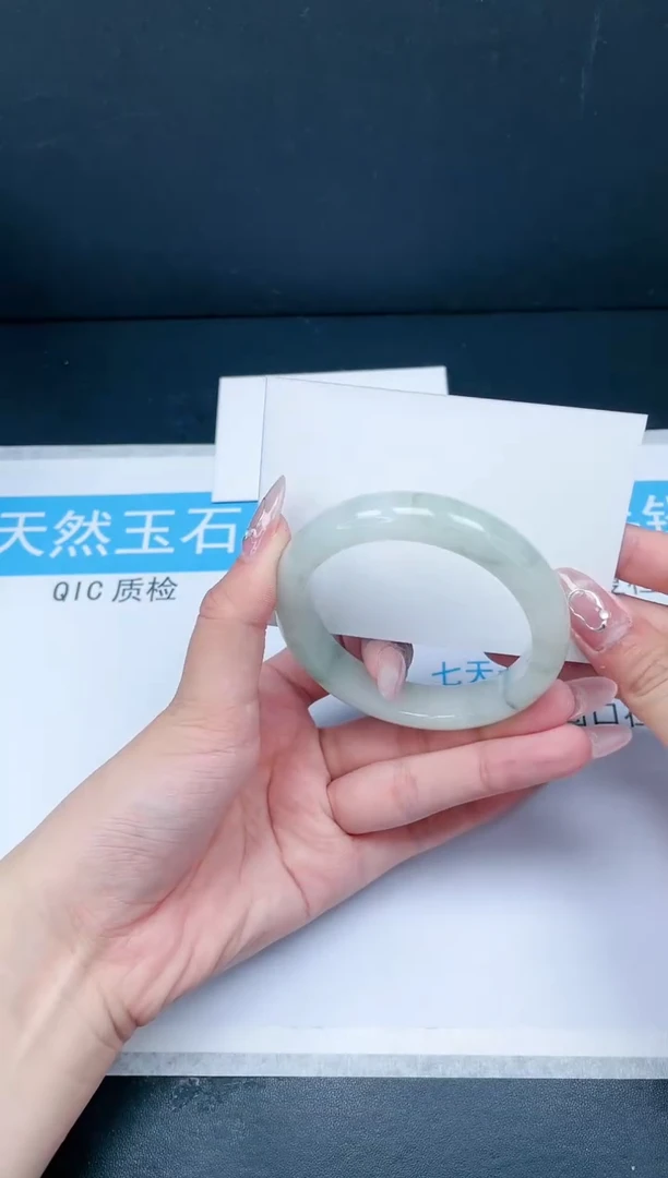 【闪购商品】石英质玉手镯未镶嵌117-56.2