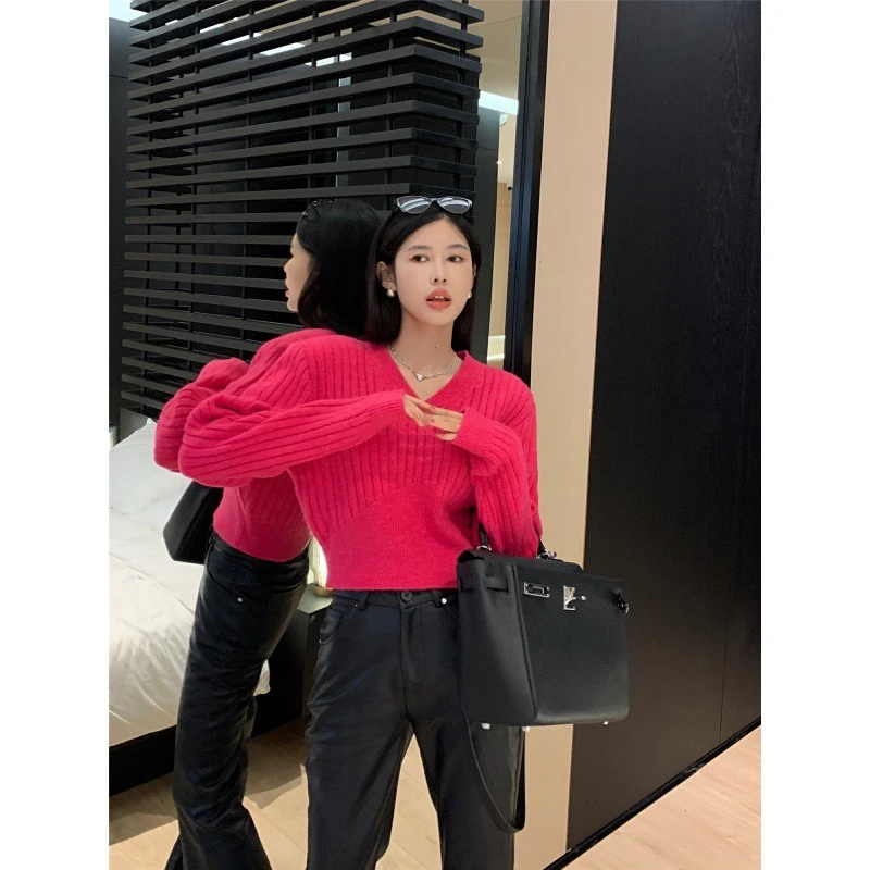韩版慵懒收腰短款V领长袖毛衣【兜妈自留】