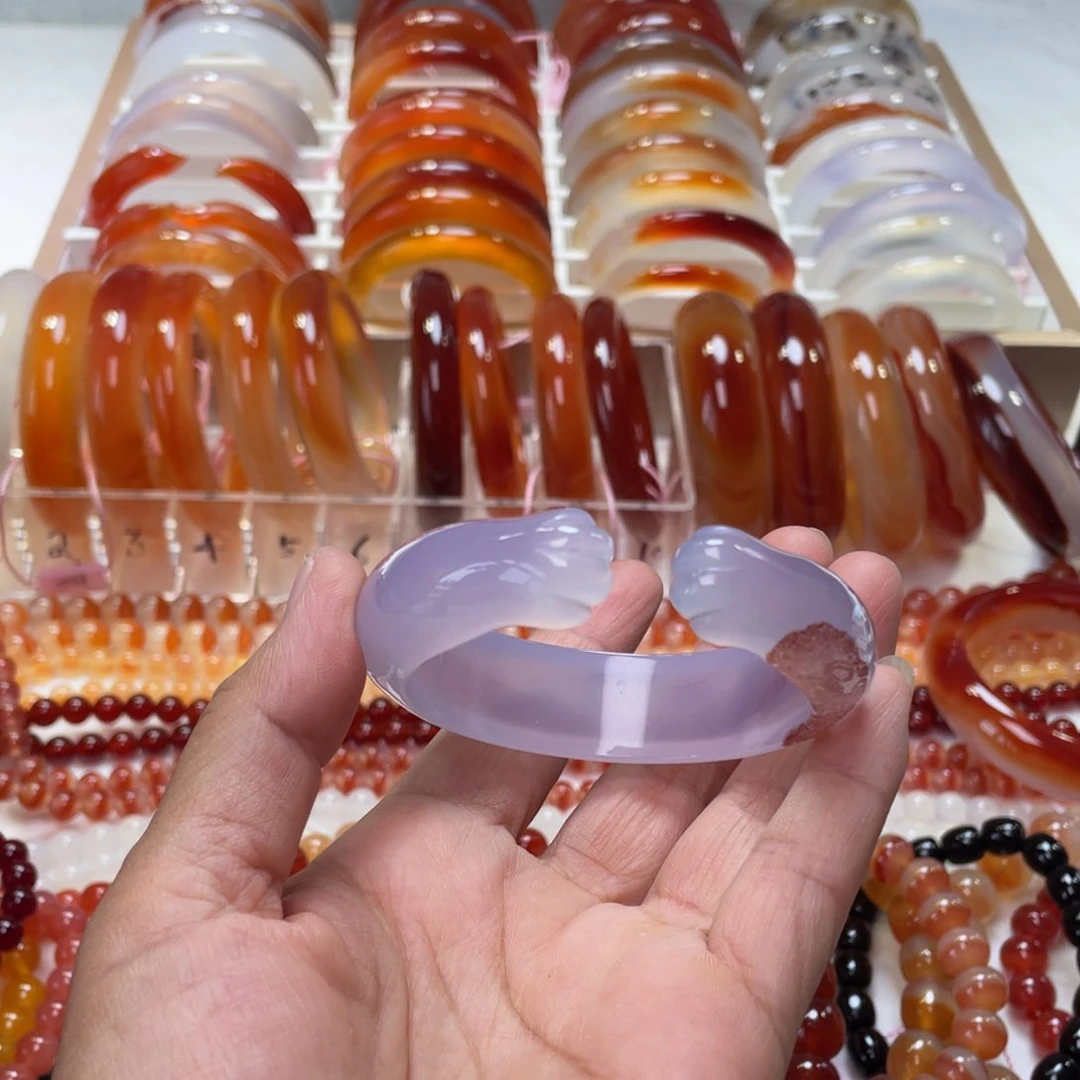 玛瑙/玉髓手镯未镶嵌