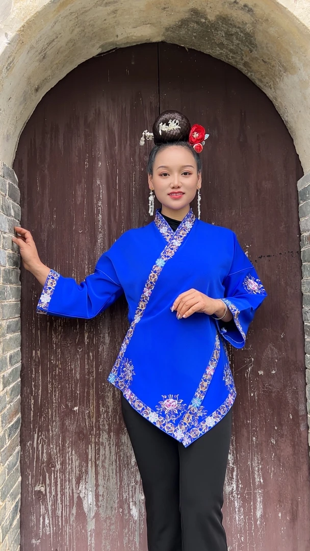 施洞剑河镇远便装施洞蓝衣服上衣黄花款
