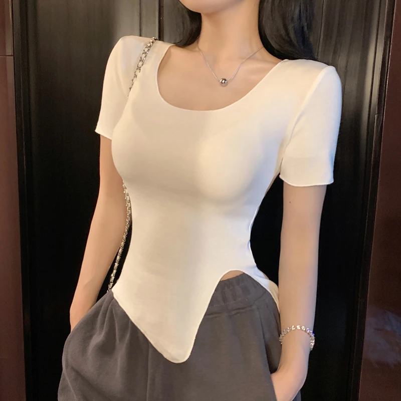 纯欲白色不规则正肩开叉U领短袖t恤女夏夏季修身短款辣妹时髦上衣