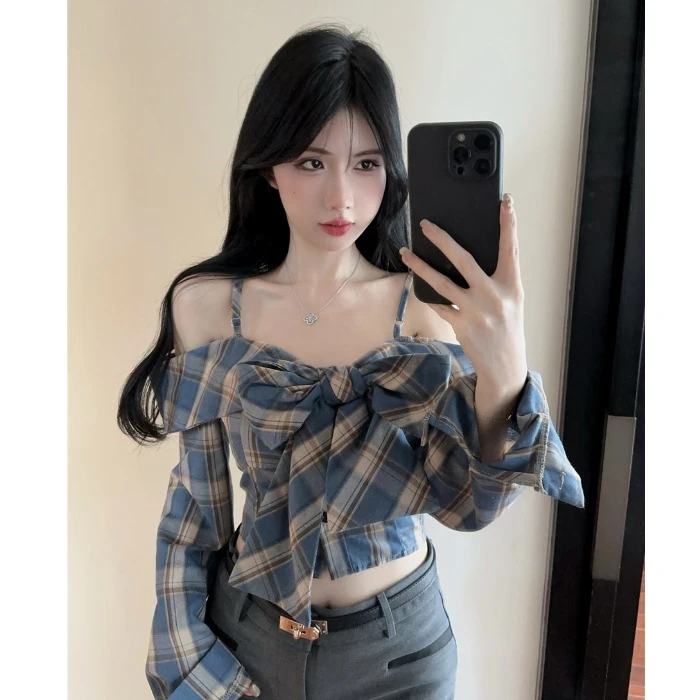 秋季复古港风格纹露肩长袖绑带衬衫女性感辣妹短款衬衣一字领上衣