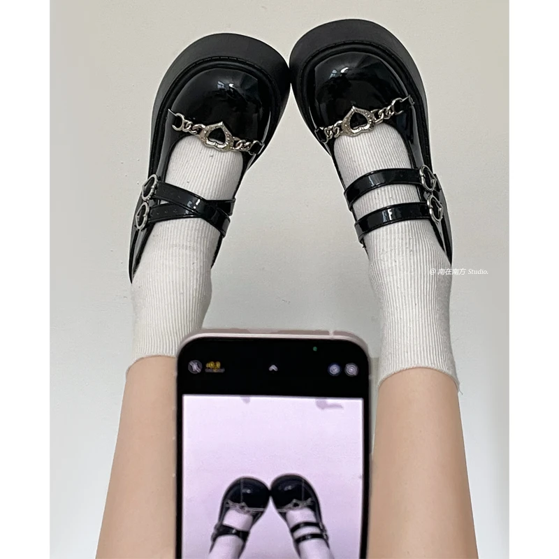 南在南方黑色厚底玛丽珍女鞋2024新款夏季百搭浅口圆头粗跟小皮鞋