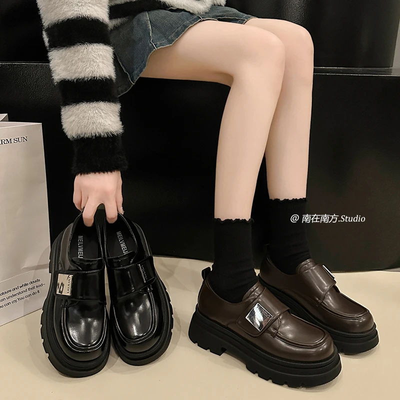 黑色圆头英伦风复古厚底小皮鞋女2023新款秋冬配裙子增高乐福单鞋