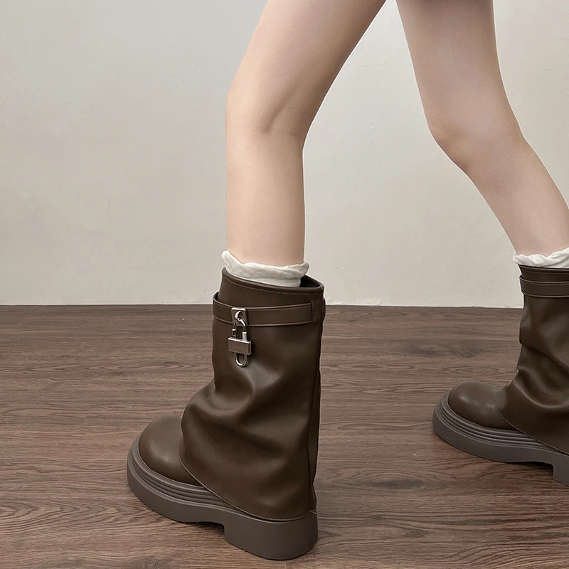 南在南方棕色复古粗跟厚底马丁靴女款2025新款秋季英伦风裤管靴子