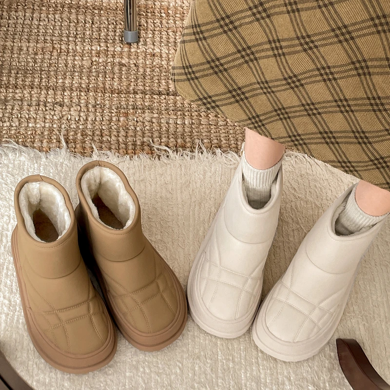 南在南方网红加绒加厚保暖厚底雪地靴女款2024新款冬季增高面包鞋