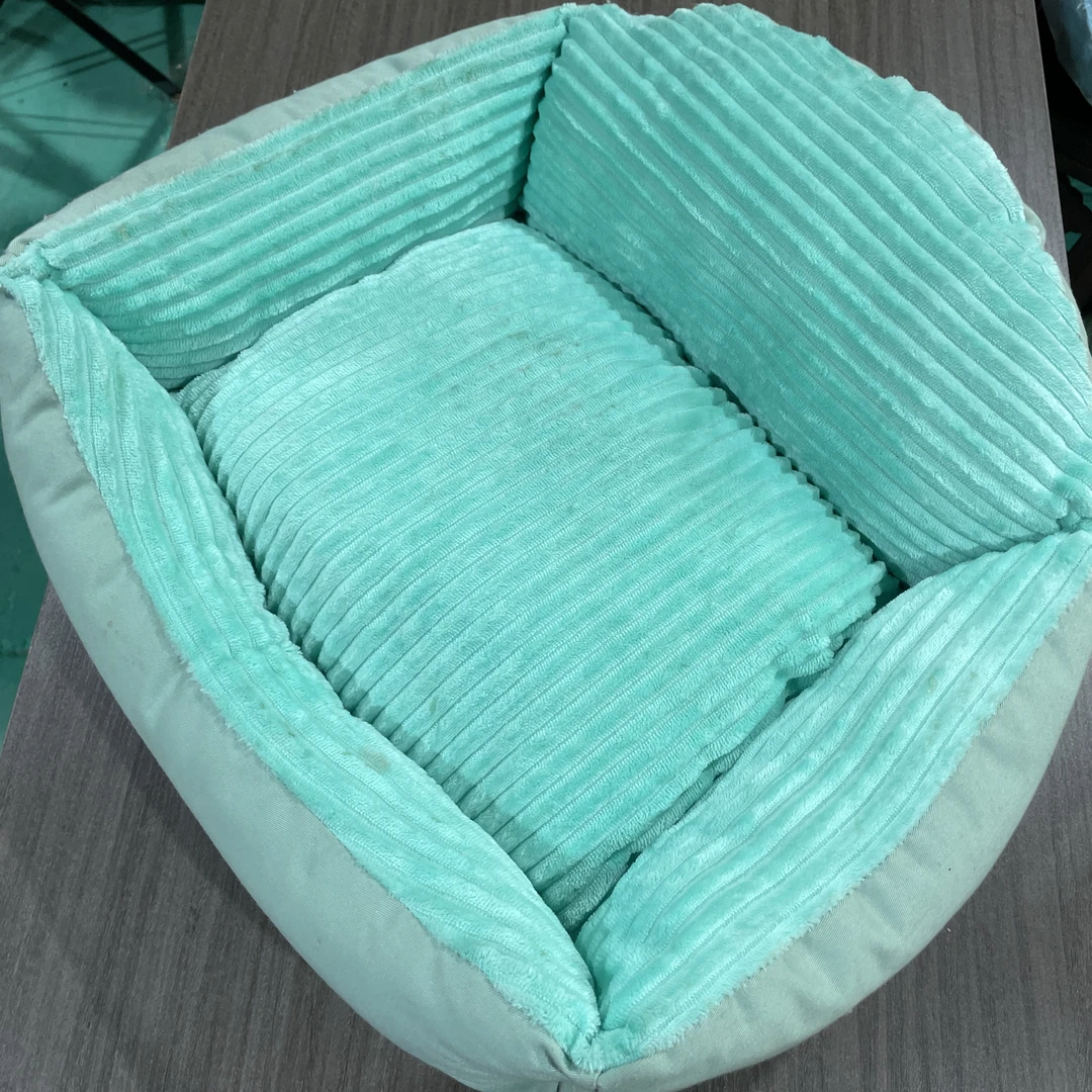 38号 清苍链接蓝色四方加深窝微瑕疵介意勿拍 狗窝猫窝