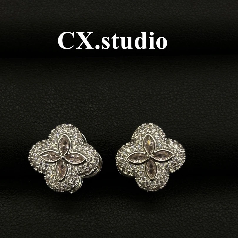 铜合金耳饰 粉色钻四花耳扣气质8006