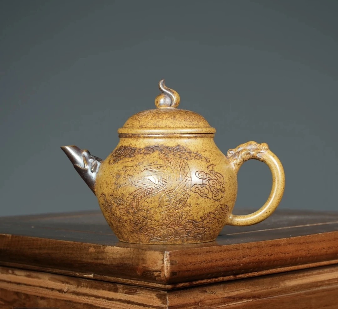 宜兴紫砂H1089李志刚龙骨金砂龙行天下