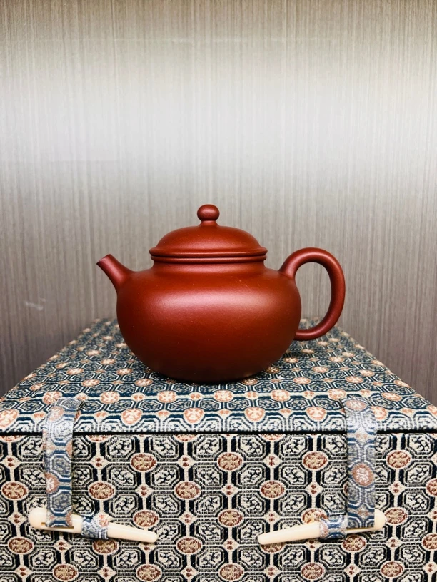 单一原矿精挑红皮龙容天半手工小精品紫砂壶188cc