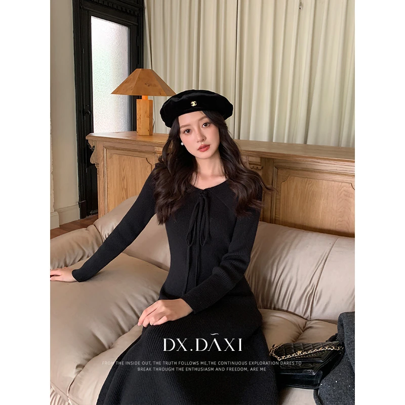 代大喜【暮色玫瑰】法式优雅温柔气质绑带针织连衣裙冬季新款长裙