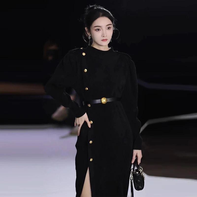 新款法式轻熟御姐风高级感赫本风黑色连衣裙女7911