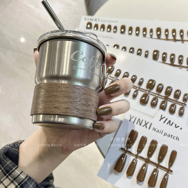 焦糖咖啡纯色甲油胶喷涂预制甲成品穿戴甲显白秋冬美甲可拆卸甲片