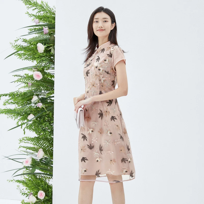 【熠熠光影】珂莱蒂尔2025专柜同款胭脂粉系列新中式旗袍KU00078A1