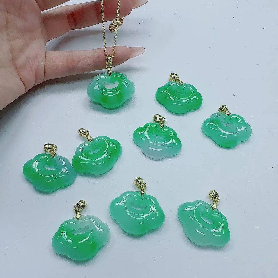 14k翡翠飘花如意锁吊坠