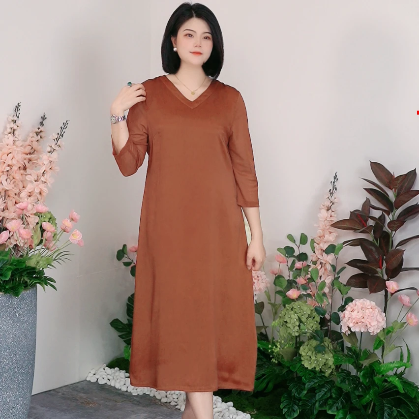 司缪【W3224】秋季新款轻奢大码女装复古设计简约纯色V领连衣裙