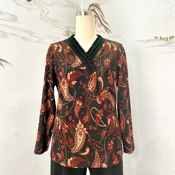 司缪轻奢大码女装女士打底时尚复古气质v领ins妈妈装上衣W2826