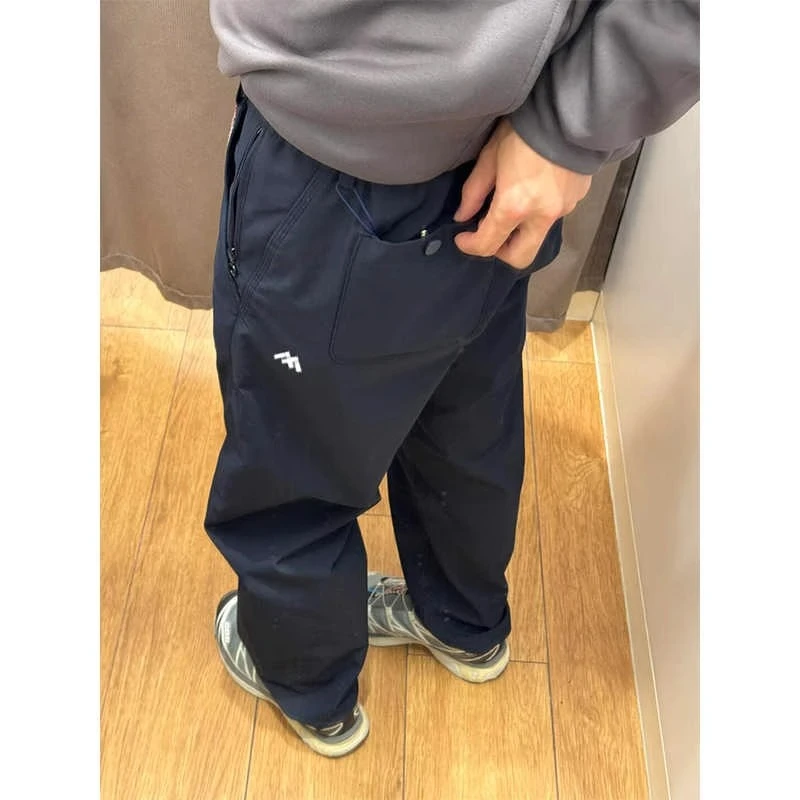 藏青色三防软壳冲锋裤男款秋冬加绒户外徒步登山裤直筒微锥工装裤