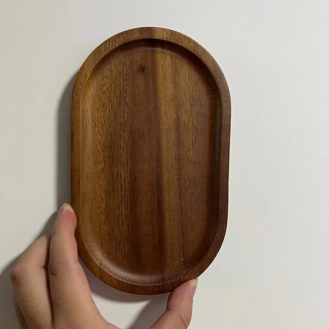 实木小椭圆盘  尺寸：20-12-1.8CM  HTP-30