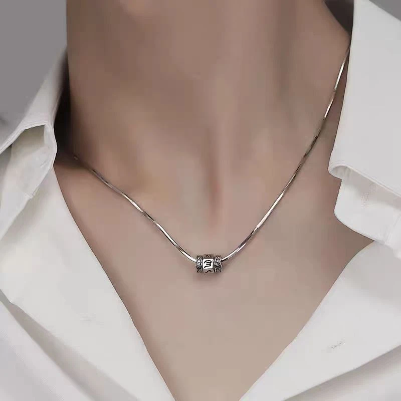 范哲洛 不锈钢吊坠 时尚六字箴言简约个性链轻奢时尚百搭小众吊坠